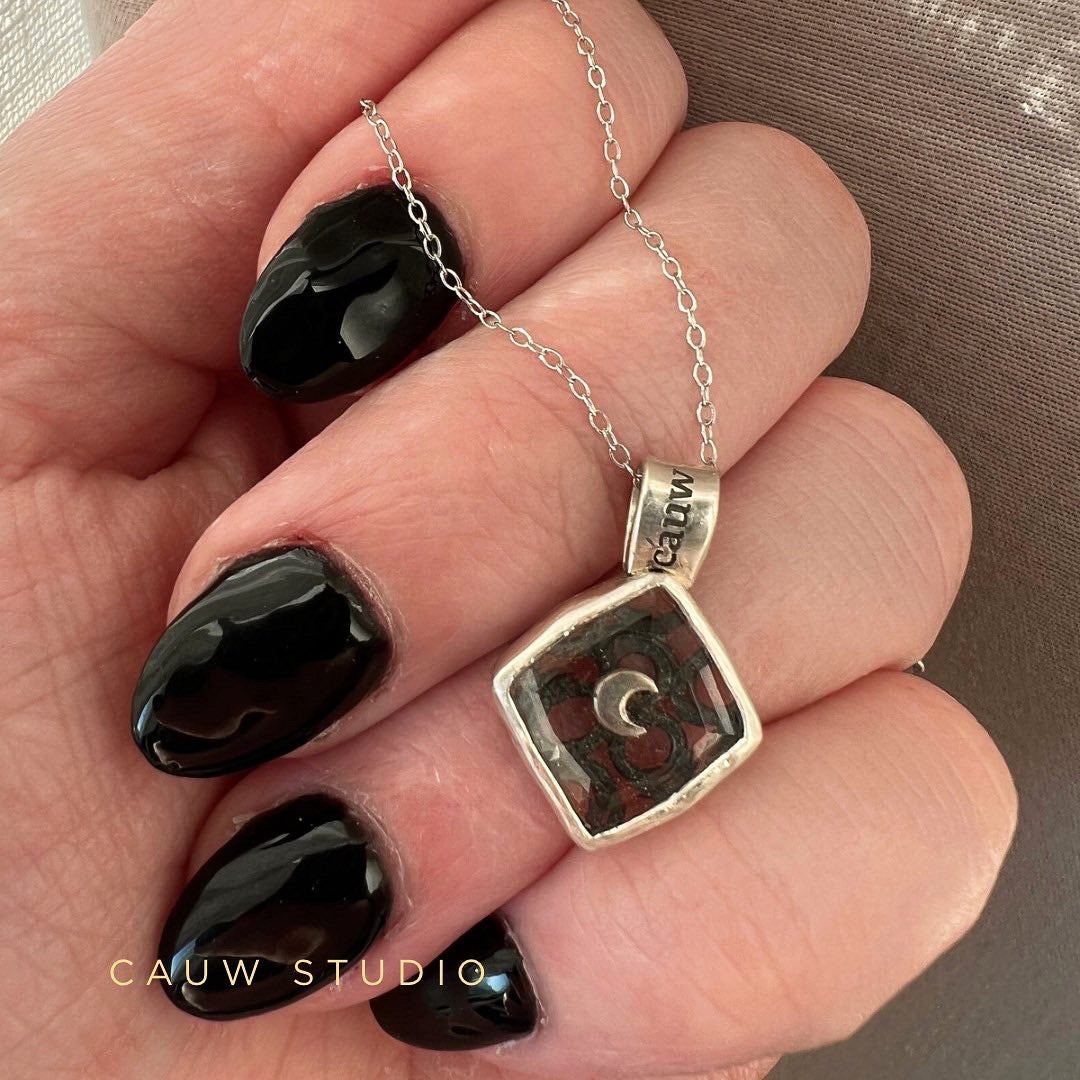 quartz circles necklace