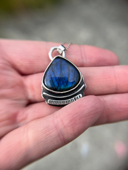 labradorite chubby pear necklace