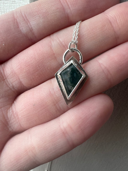moss agate kite necklace