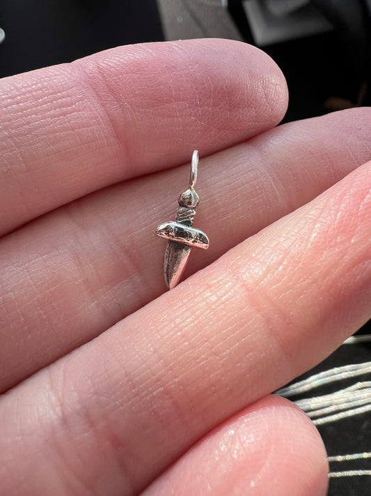 tiny dagger necklace