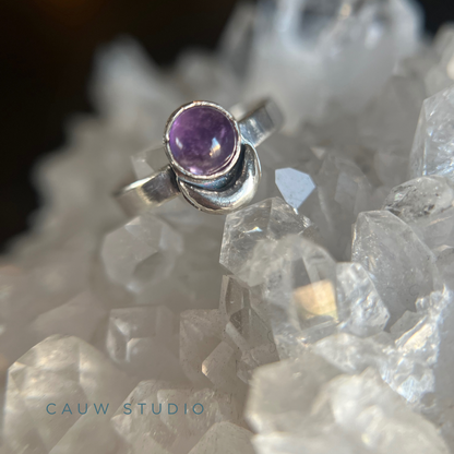 amethyst round moon ring