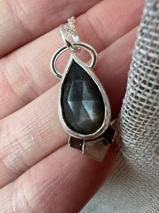 black moonstone pear necklace