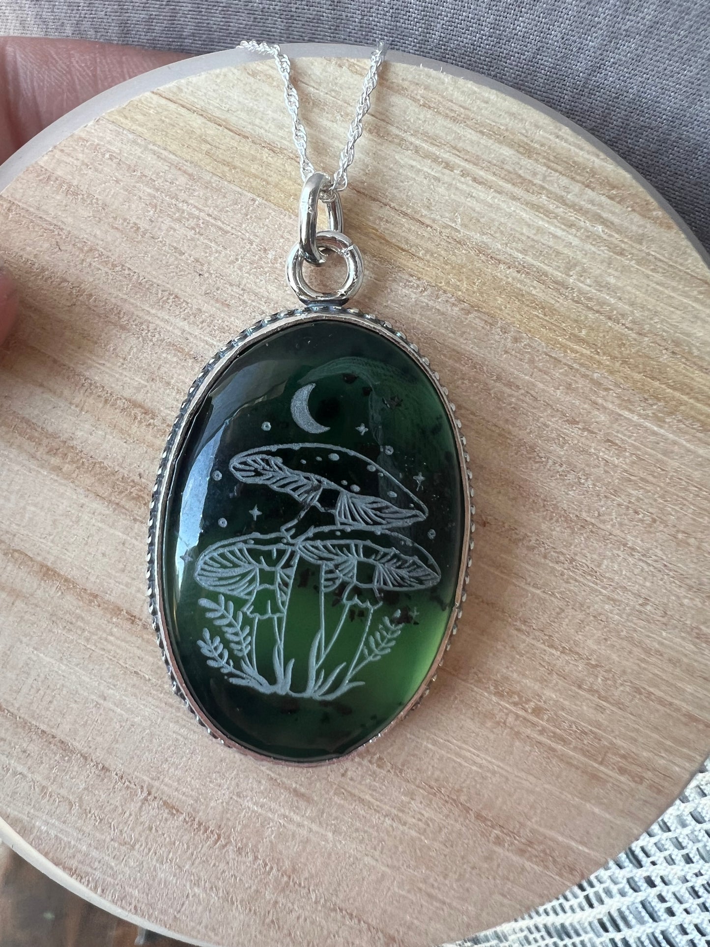 mushroom oval serpentine necklace