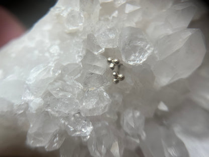 tri dot earrings