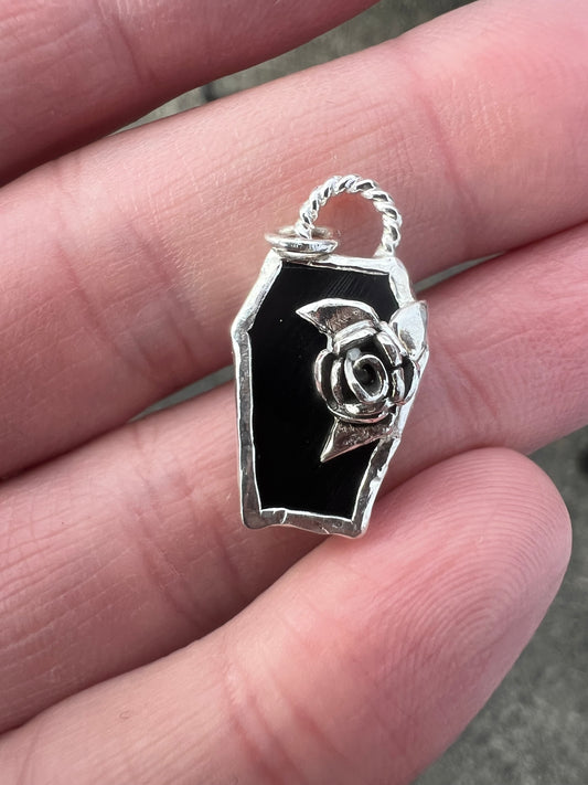 spinel coffin table cut reversible rose necklace
