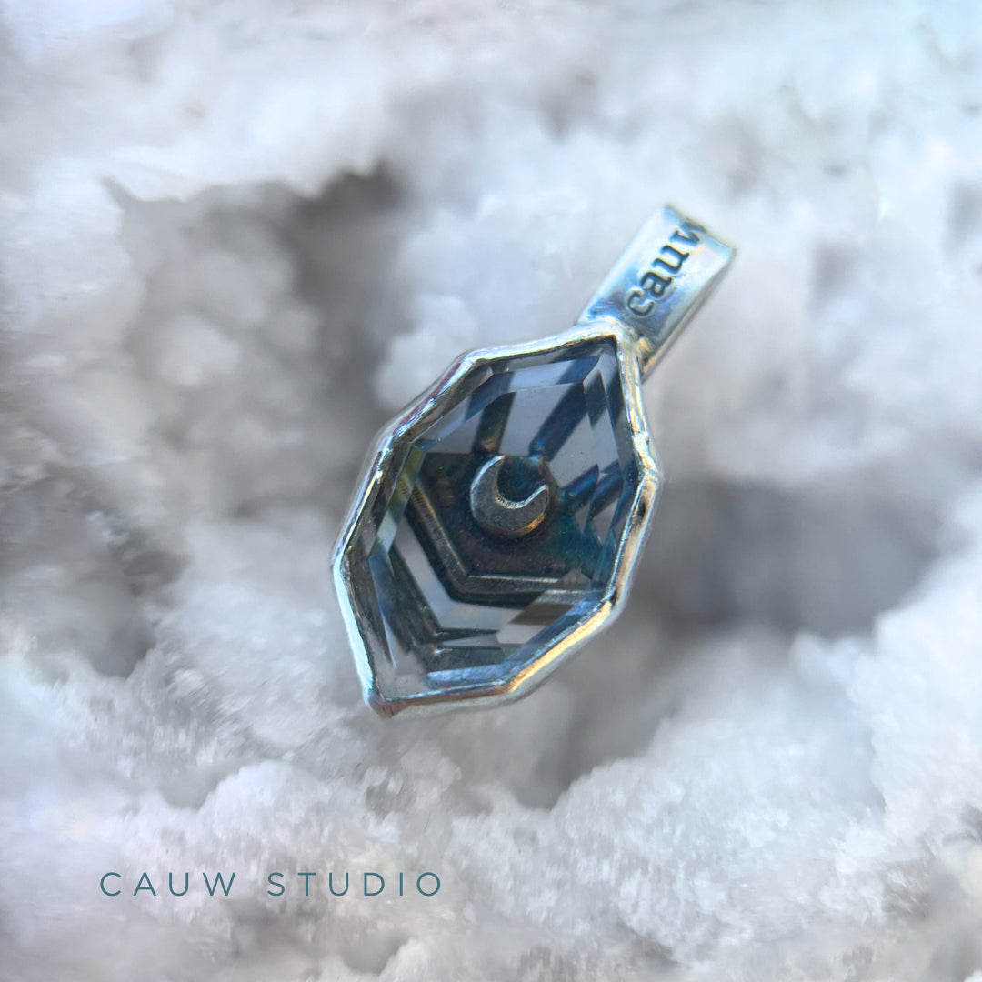 quartz angles necklace