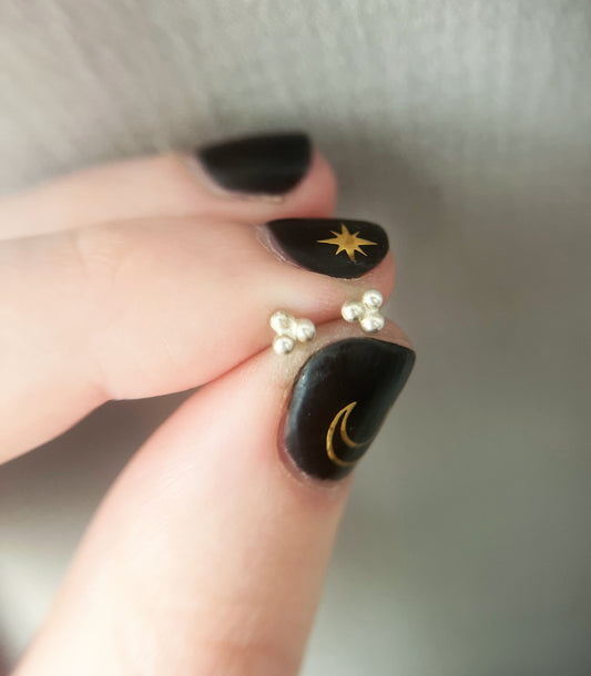 tri dot earrings